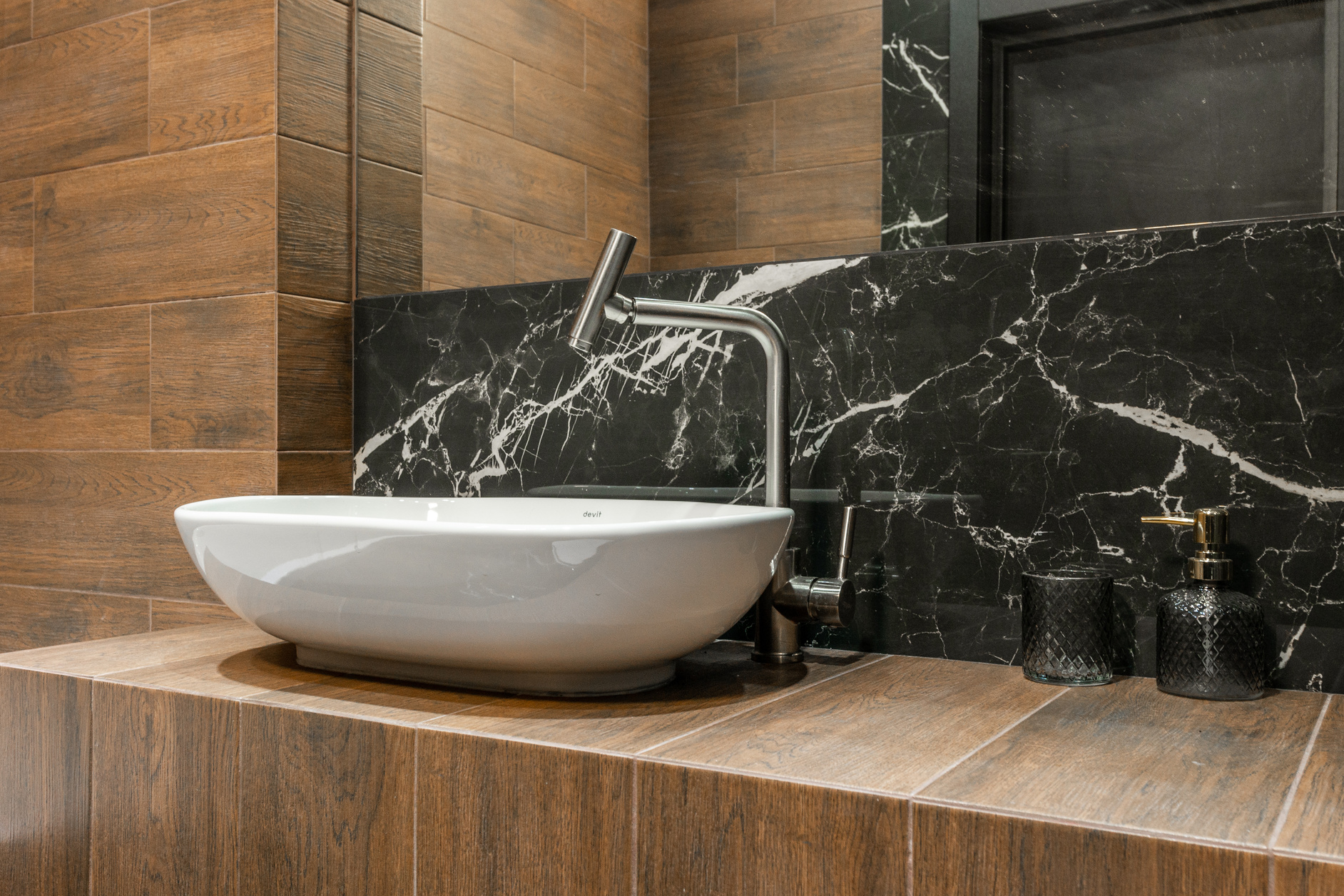 Modern Lavatory Interior Design 